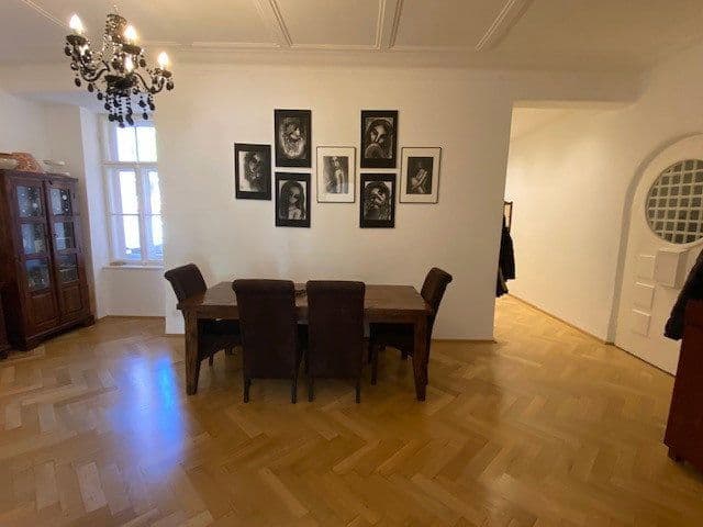 3 bedroom with open-plan kitchen flat to rent, 154 m², München, Bavaria 3 bedroom with open-plan kitchen flat to rent, 154 m², München, Bavaria
