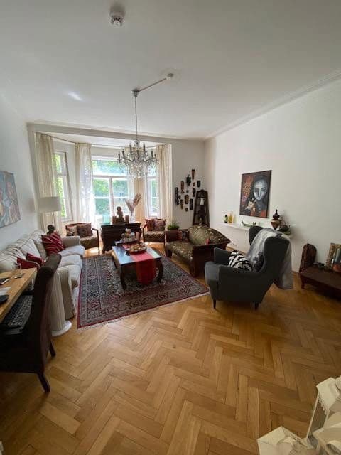 3 bedroom with open-plan kitchen flat to rent, 154 m², München, Bavaria 3 bedroom with open-plan kitchen flat to rent, 154 m², München, Bavaria