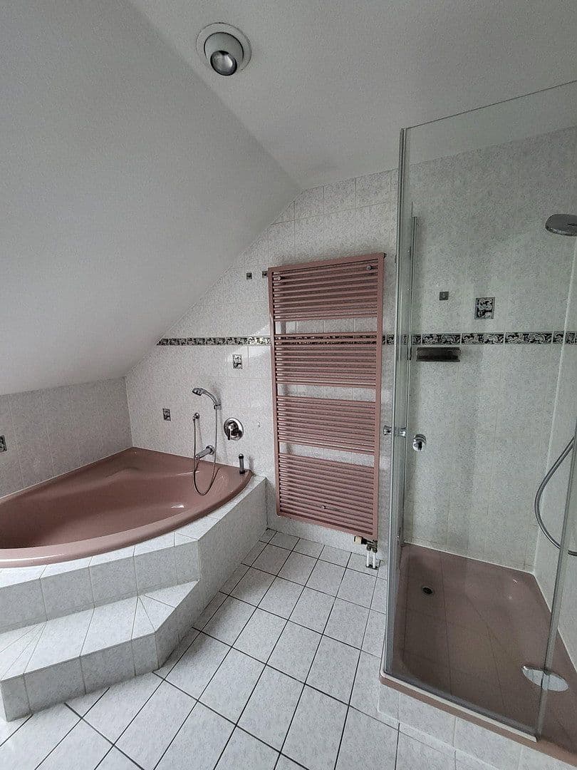 house to rent, 150 m², Feuerdornweg 4, Ravenstein, Baden-Württemberg house to rent, 150 m², Feuerdornweg 4, Ravenstein, Baden-Württemberg