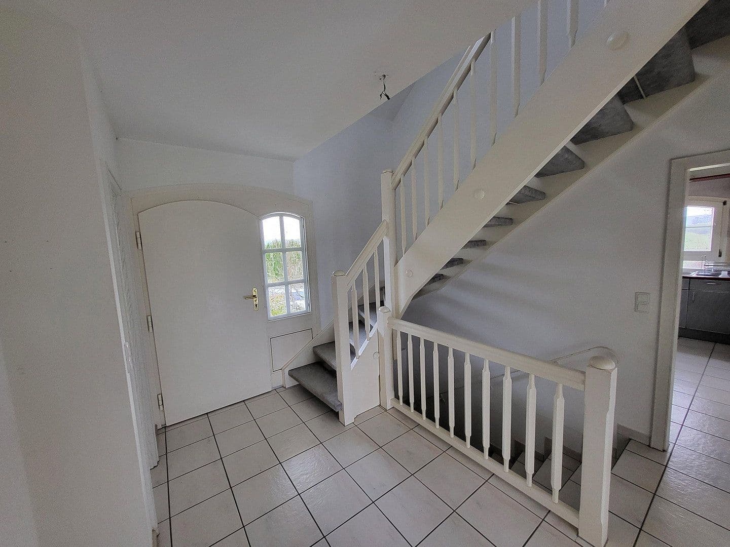 house to rent, 150 m², Feuerdornweg 4, Ravenstein, Baden-Württemberg house to rent, 150 m², Feuerdornweg 4, Ravenstein, Baden-Württemberg