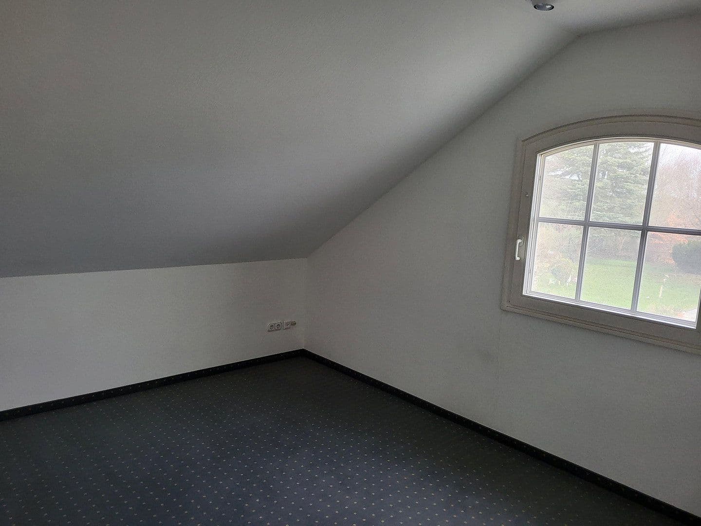 house to rent, 150 m², Feuerdornweg 4, Ravenstein, Baden-Württemberg house to rent, 150 m², Feuerdornweg 4, Ravenstein, Baden-Württemberg