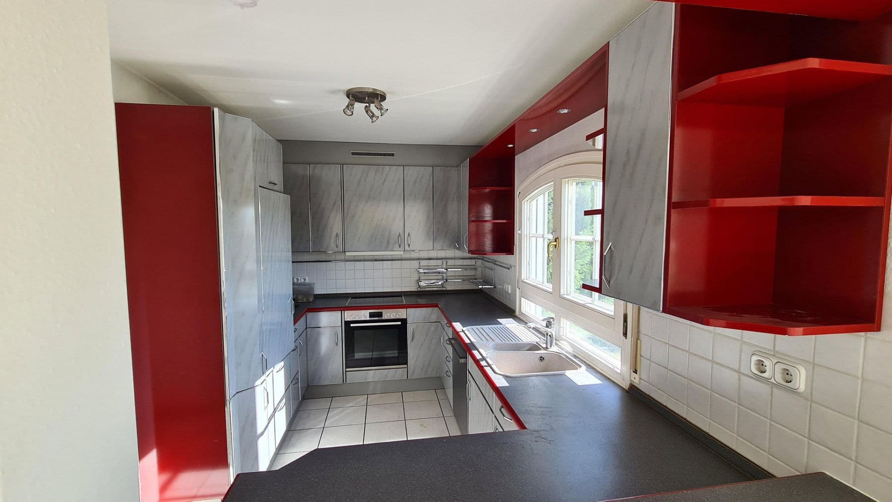 house to rent, 150 m², Feuerdornweg 4, Ravenstein, Baden-Württemberg house to rent, 150 m², Feuerdornweg 4, Ravenstein, Baden-Württemberg