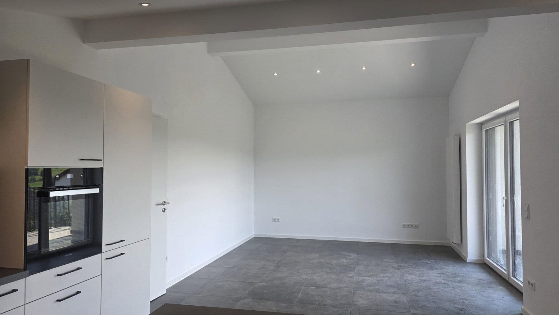 1 bedroom with open-plan kitchen flat to rent, 91 m², Obernburg am Main, Bavaria 1 bedroom with open-plan kitchen flat to rent, 91 m², Obernburg am Main, Bavaria