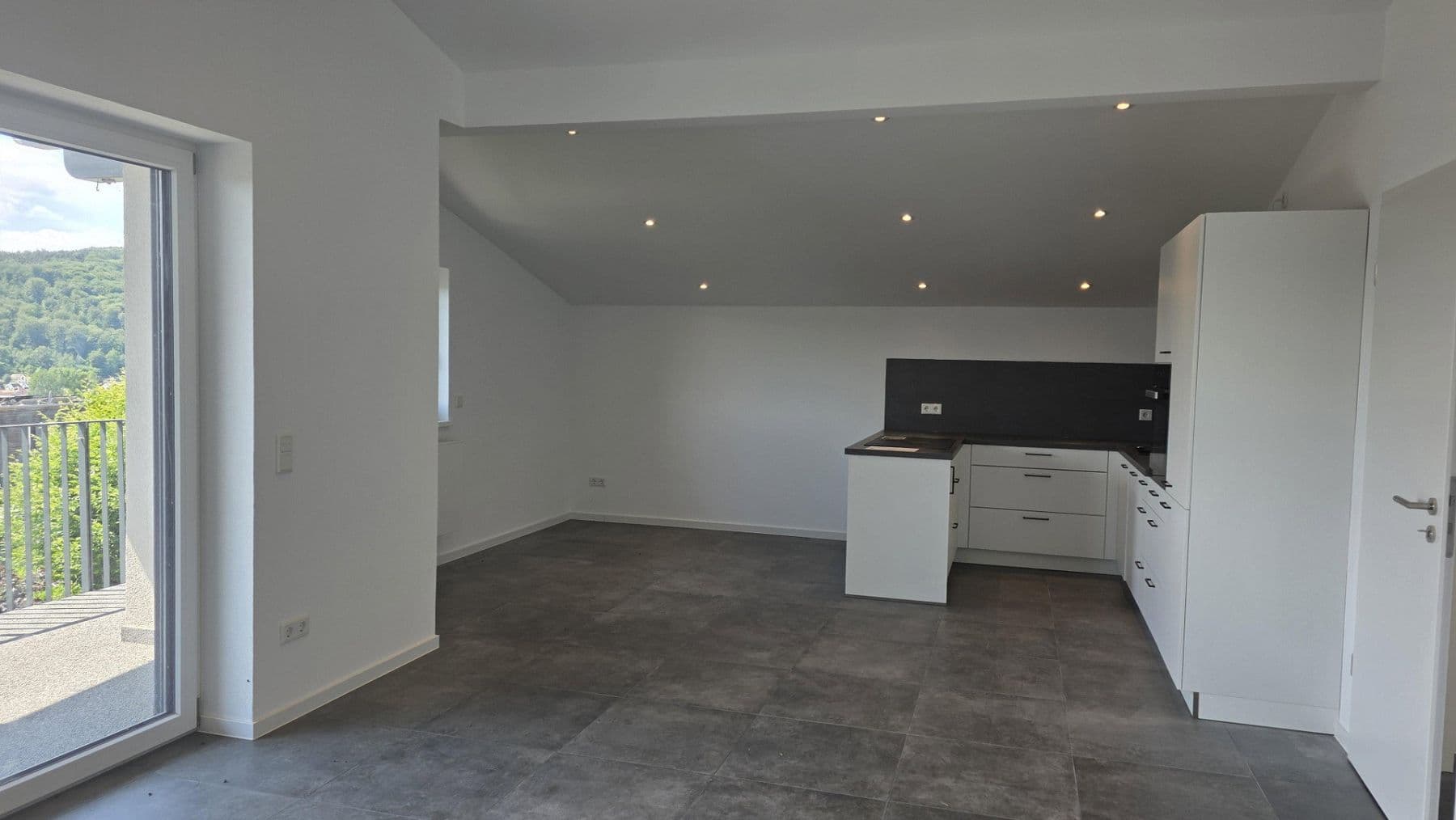 1 bedroom with open-plan kitchen flat to rent, 91 m², Obernburg am Main, Bavaria 1 bedroom with open-plan kitchen flat to rent, 91 m², Obernburg am Main, Bavaria