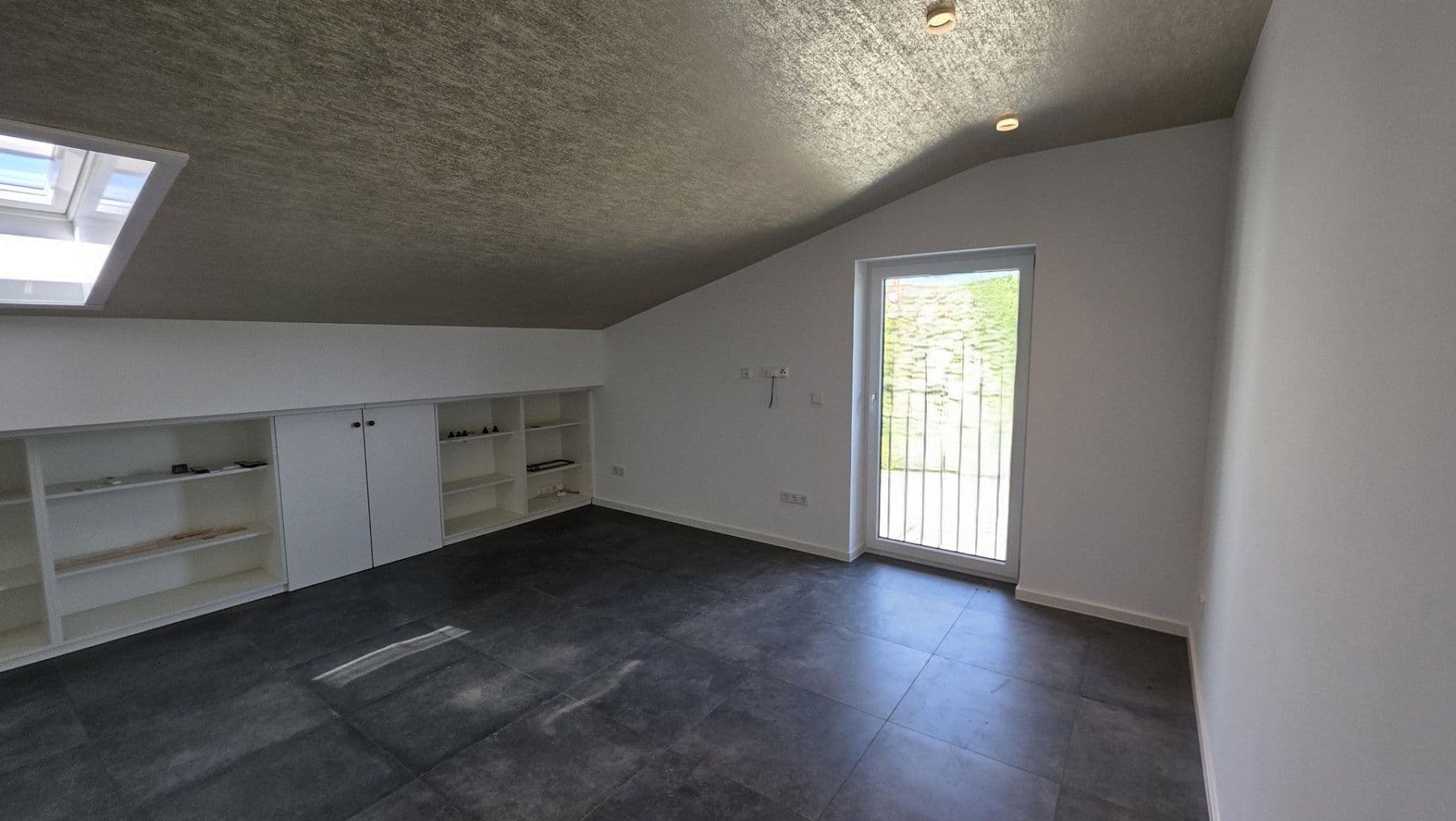 1 bedroom with open-plan kitchen flat to rent, 91 m², Obernburg am Main, Bavaria 1 bedroom with open-plan kitchen flat to rent, 91 m², Obernburg am Main, Bavaria
