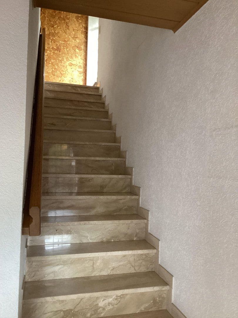 house for sale, 195 m², Ingelheim am Rhein, Rhineland-Palatinate house for sale, 195 m², Ingelheim am Rhein, Rhineland-Palatinate