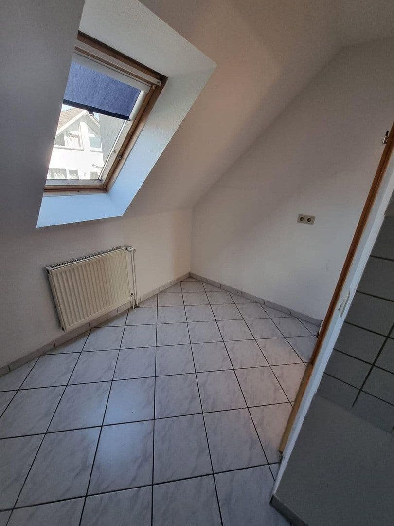 3 bedroom flat to rent, 98 m², Schwalbenweg, Bördeland, Saxony-Anhalt 3 bedroom flat to rent, 98 m², Schwalbenweg, Bördeland, Saxony-Anhalt