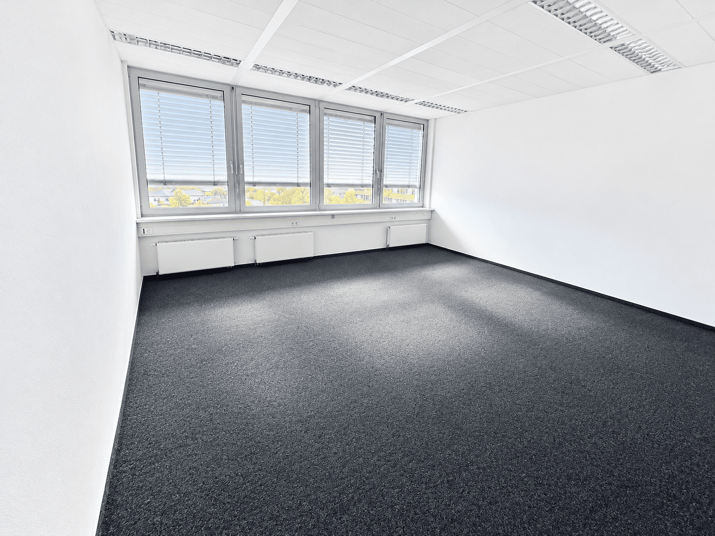 office to rent, 37 m², Rövertannen 13, Güstrow, Mecklenburg-Vorpommern office to rent, 37 m², Rövertannen 13, Güstrow, Mecklenburg-Vorpommern