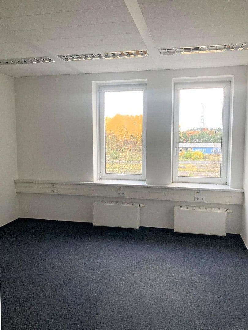 office to rent, 37 m², Rövertannen 13, Güstrow, Mecklenburg-Vorpommern office to rent, 37 m², Rövertannen 13, Güstrow, Mecklenburg-Vorpommern