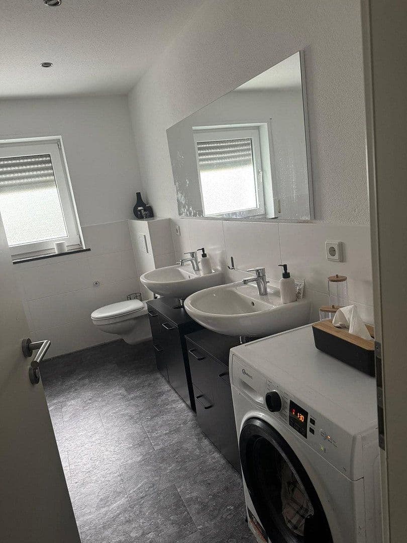 3 bedroom with open-plan kitchen flat to rent, 108 m², Mannheim, Baden-Württemberg 3 bedroom with open-plan kitchen flat to rent, 108 m², Mannheim, Baden-Württemberg