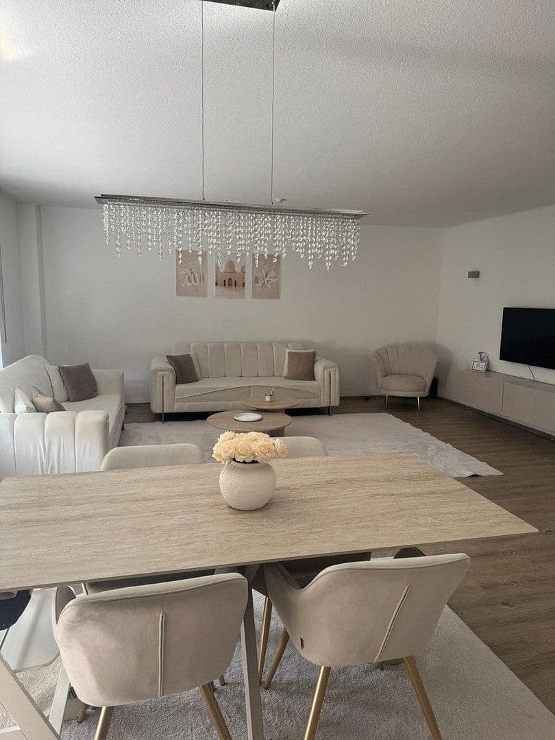 3 bedroom with open-plan kitchen flat to rent, 108 m², Mannheim, Baden-Württemberg 3 bedroom with open-plan kitchen flat to rent, 108 m², Mannheim, Baden-Württemberg