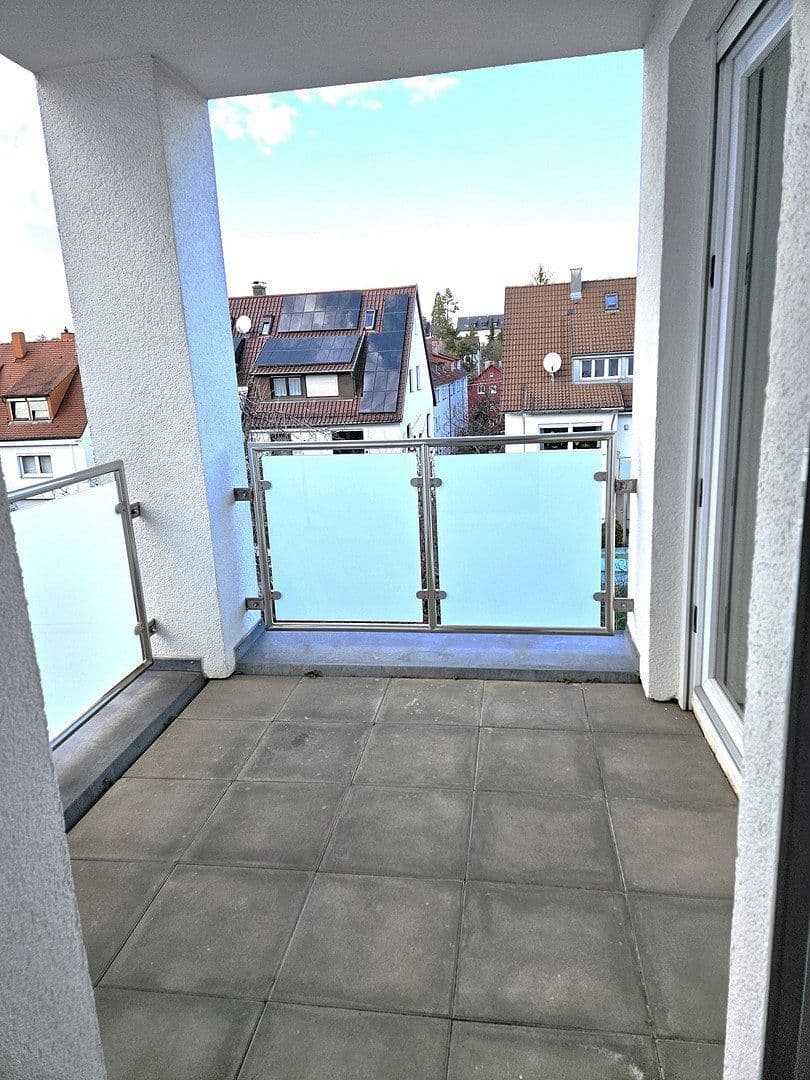 2 bedroom with open-plan kitchen flat to rent, 123 m², Stuttgart, Baden-Württemberg 2 bedroom with open-plan kitchen flat to rent, 123 m², Stuttgart, Baden-Württemberg
