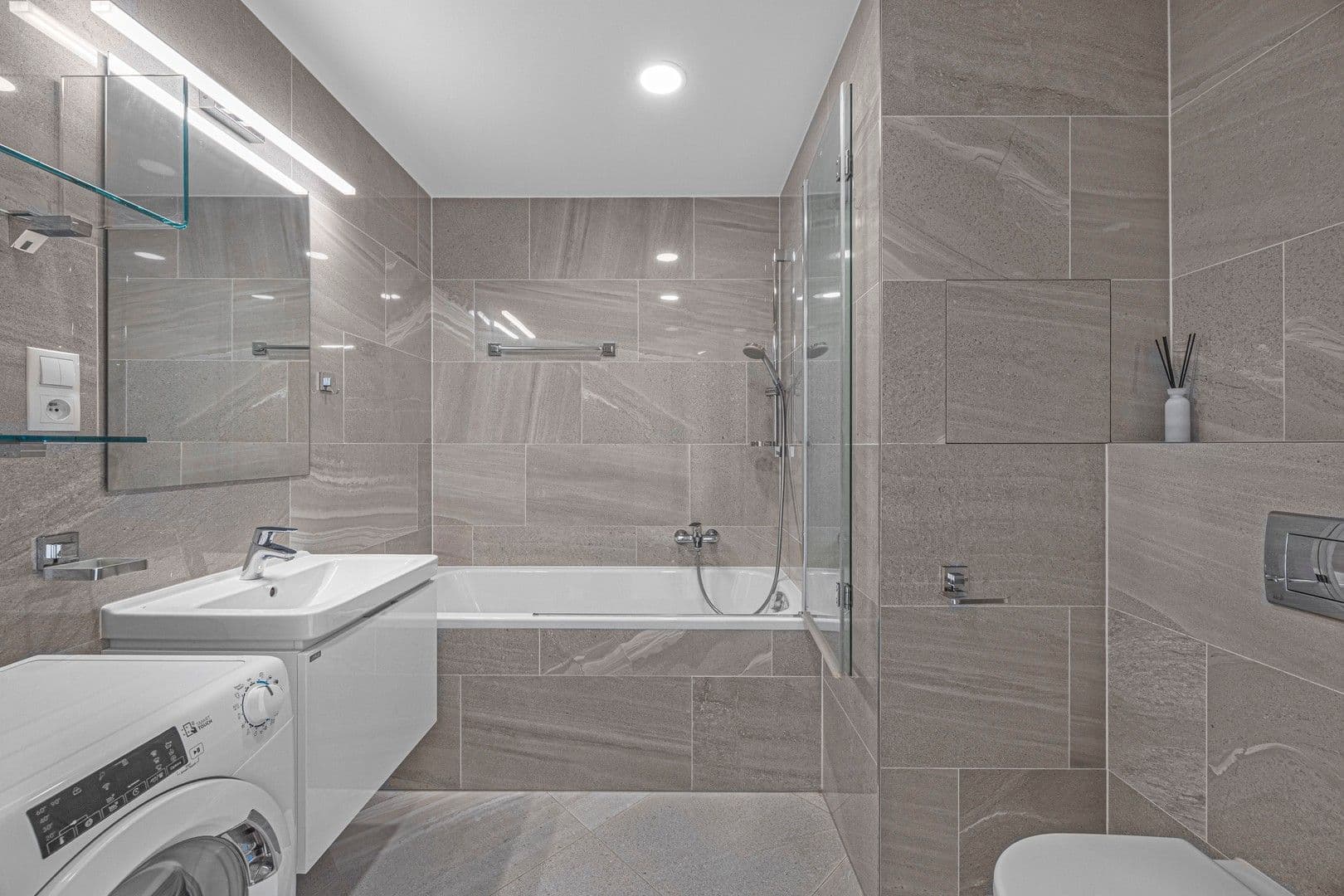 1 bedroom with open-plan kitchen flat to rent, 57 m², Krnkova, Prague, Prague 1 bedroom with open-plan kitchen flat to rent, 57 m², Krnkova, Prague, Prague