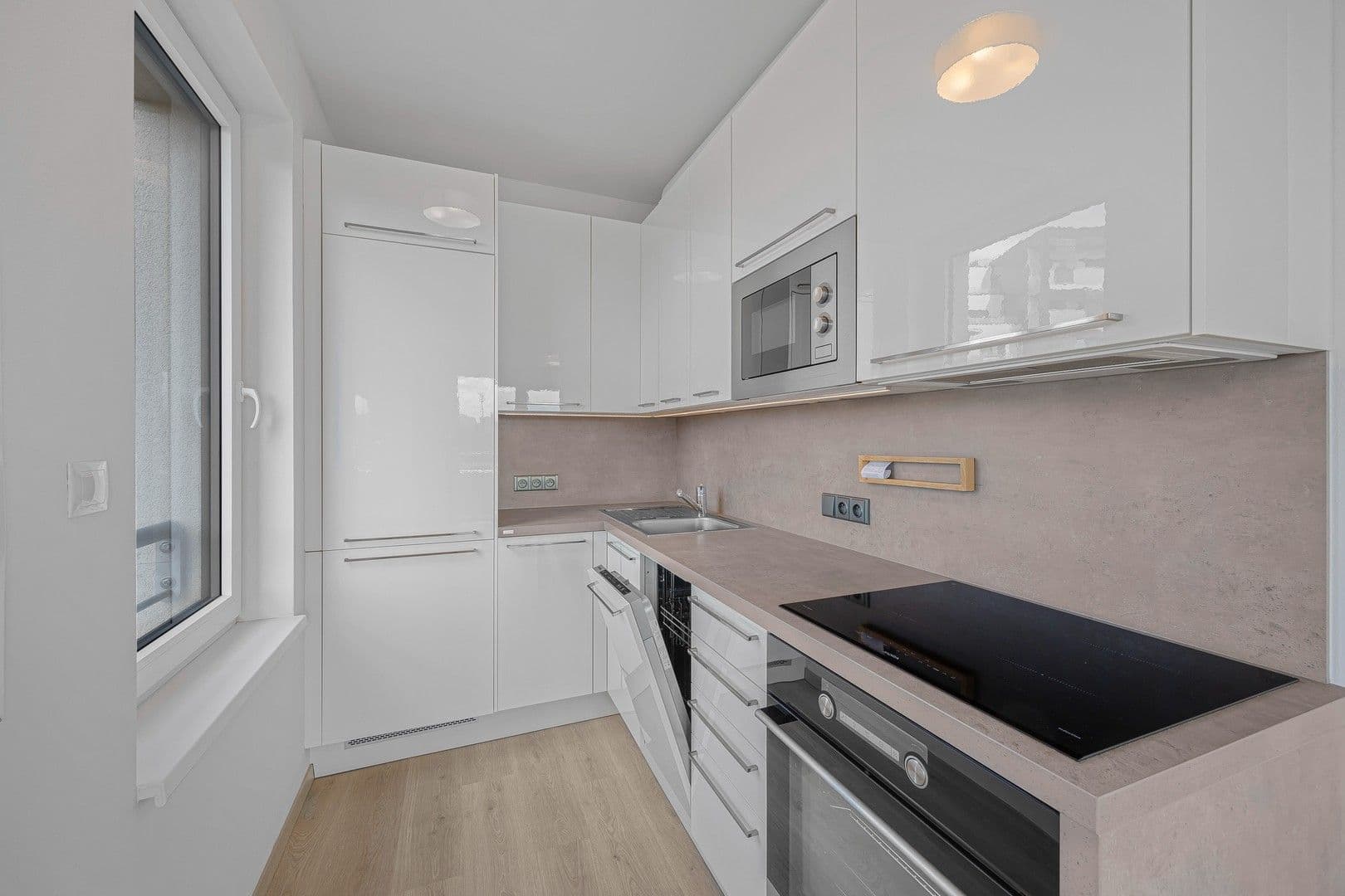 1 bedroom with open-plan kitchen flat to rent, 57 m², Krnkova, Prague, Prague 1 bedroom with open-plan kitchen flat to rent, 57 m², Krnkova, Prague, Prague