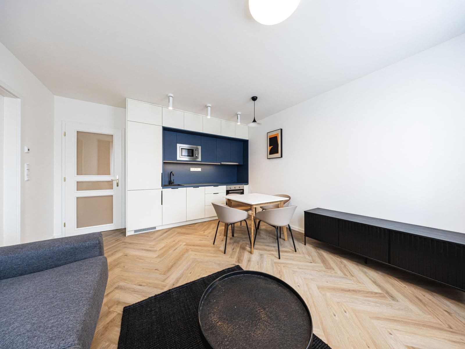 1 bedroom with open-plan kitchen flat to rent, 43 m², Sázavská, Prague, Prague 1 bedroom with open-plan kitchen flat to rent, 43 m², Sázavská, Prague, Prague