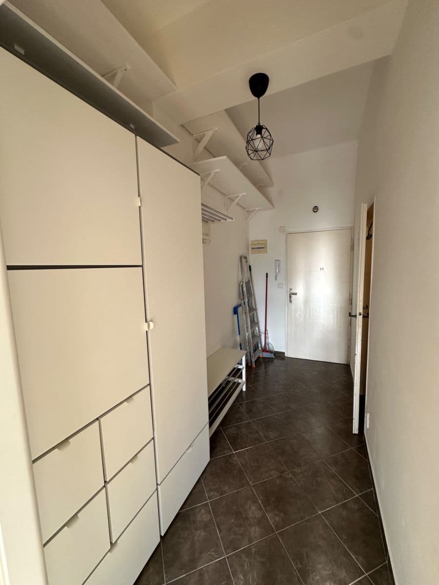 Studio flat to rent, 32 m², Prachnerova, Prague, Prague Studio flat to rent, 32 m², Prachnerova, Prague, Prague