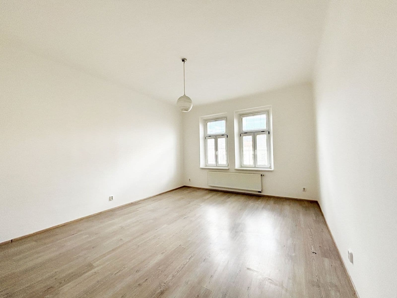 1 bedroom flat to rent, 55 m², Husova, Plzeň, Plzeňský Region 1 bedroom flat to rent, 55 m², Husova, Plzeň, Plzeňský Region