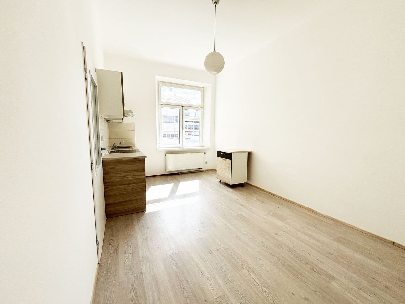 1 bedroom flat to rent, 55 m², Husova, Plzeň, Plzeňský Region 1 bedroom flat to rent, 55 m², Husova, Plzeň, Plzeňský Region