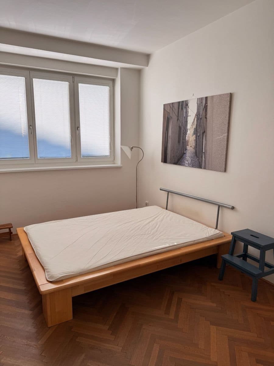 1 bedroom with open-plan kitchen flat to rent, 50 m², Vršovická, Prague, Prague 1 bedroom with open-plan kitchen flat to rent, 50 m², Vršovická, Prague, Prague