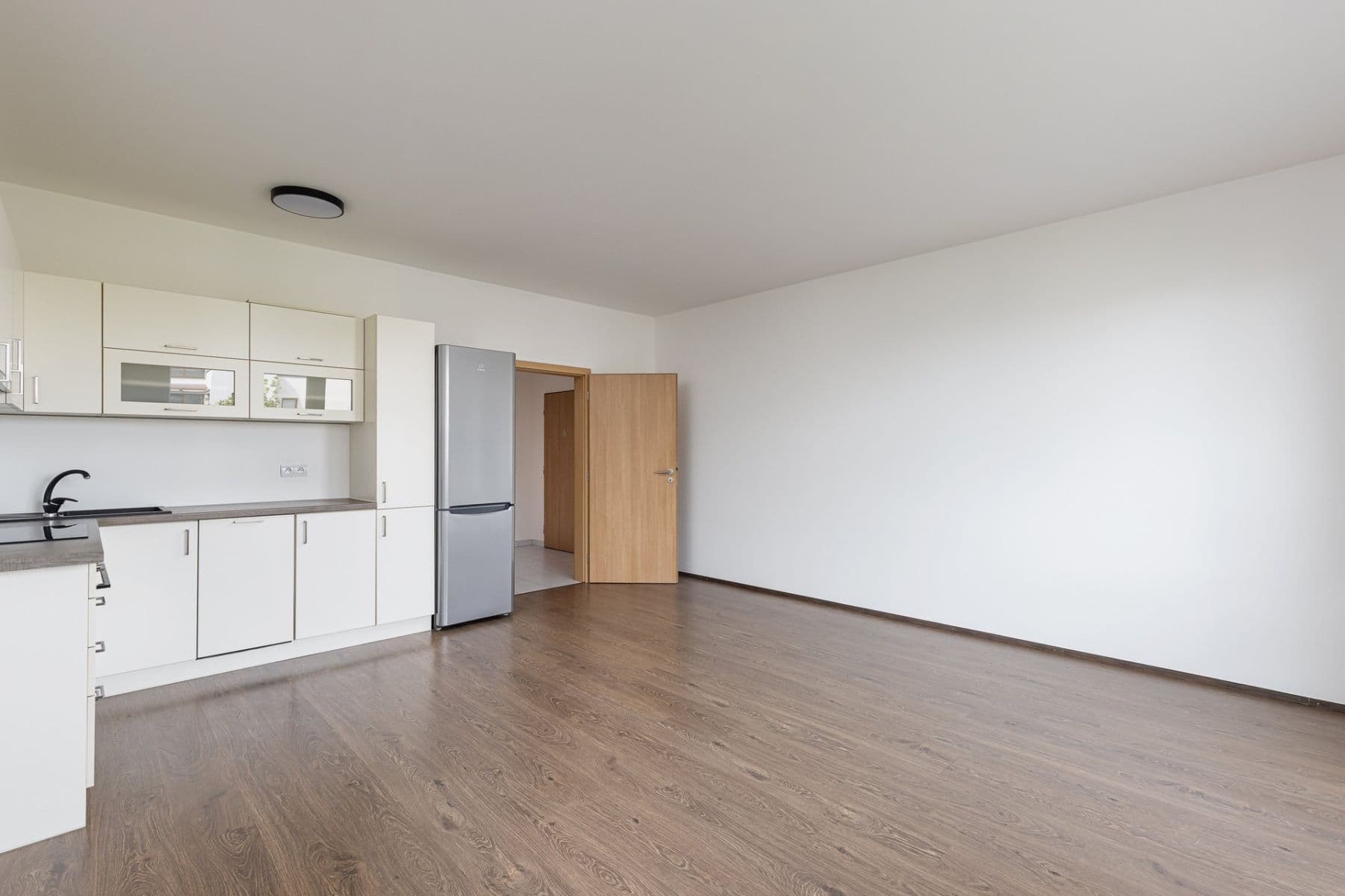 Studio flat to rent, 37 m², Theinova, Prague, Prague Studio flat to rent, 37 m², Theinova, Prague, Prague