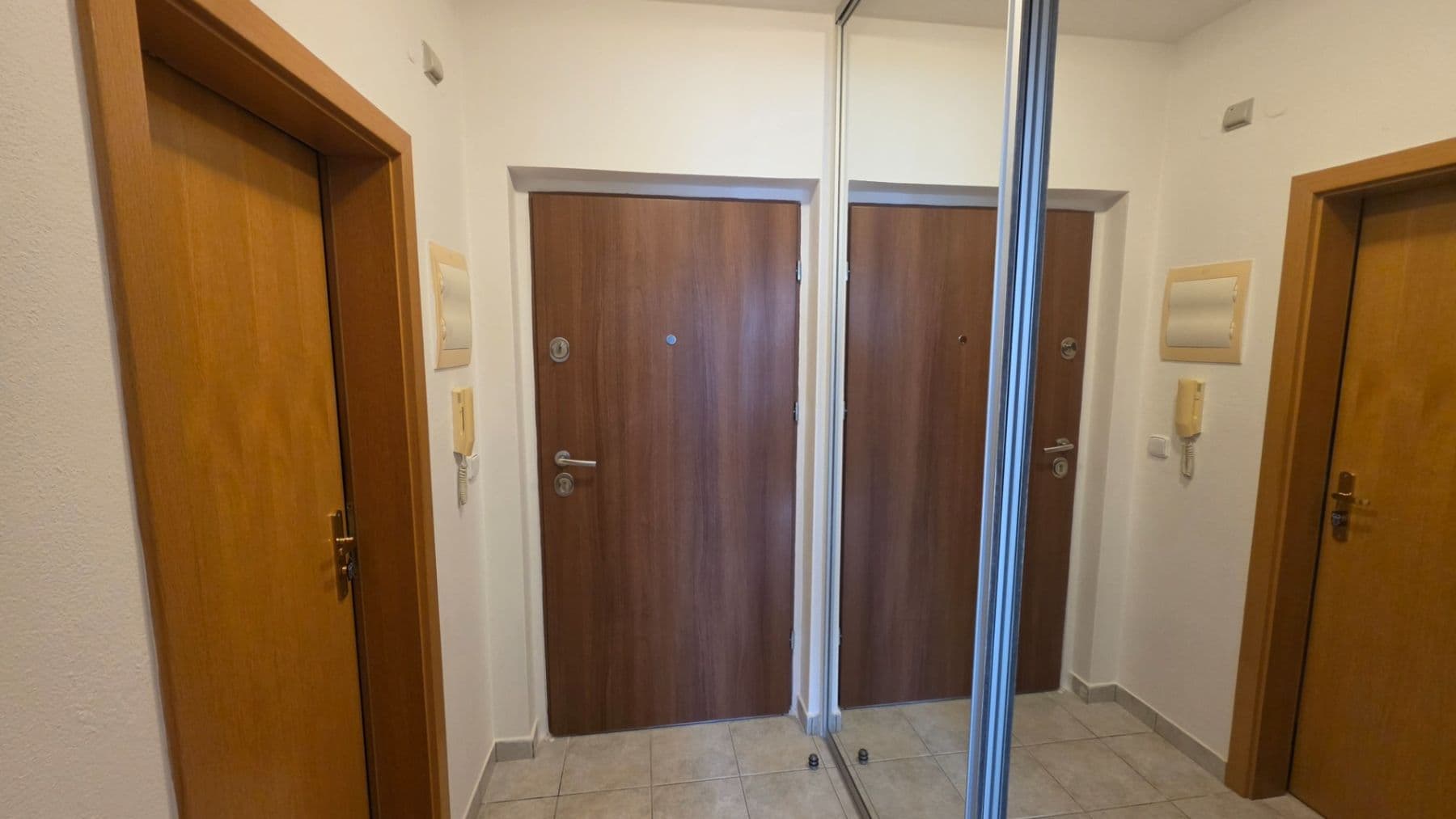 Studio flat to rent, 30 m², Počernická, Prague, Prague Studio flat to rent, 30 m², Počernická, Prague, Prague