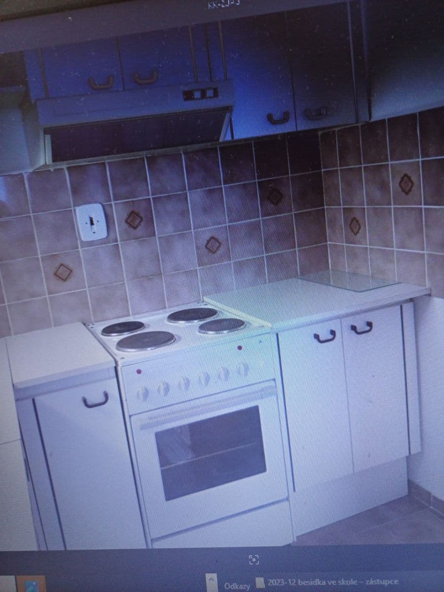 1 bedroom with open-plan kitchen flat to rent, 50 m², Dukelská třída, Hradec Králové, Královéhradecký Region 1 bedroom with open-plan kitchen flat to rent, 50 m², Dukelská třída, Hradec Králové, Královéhradecký Region
