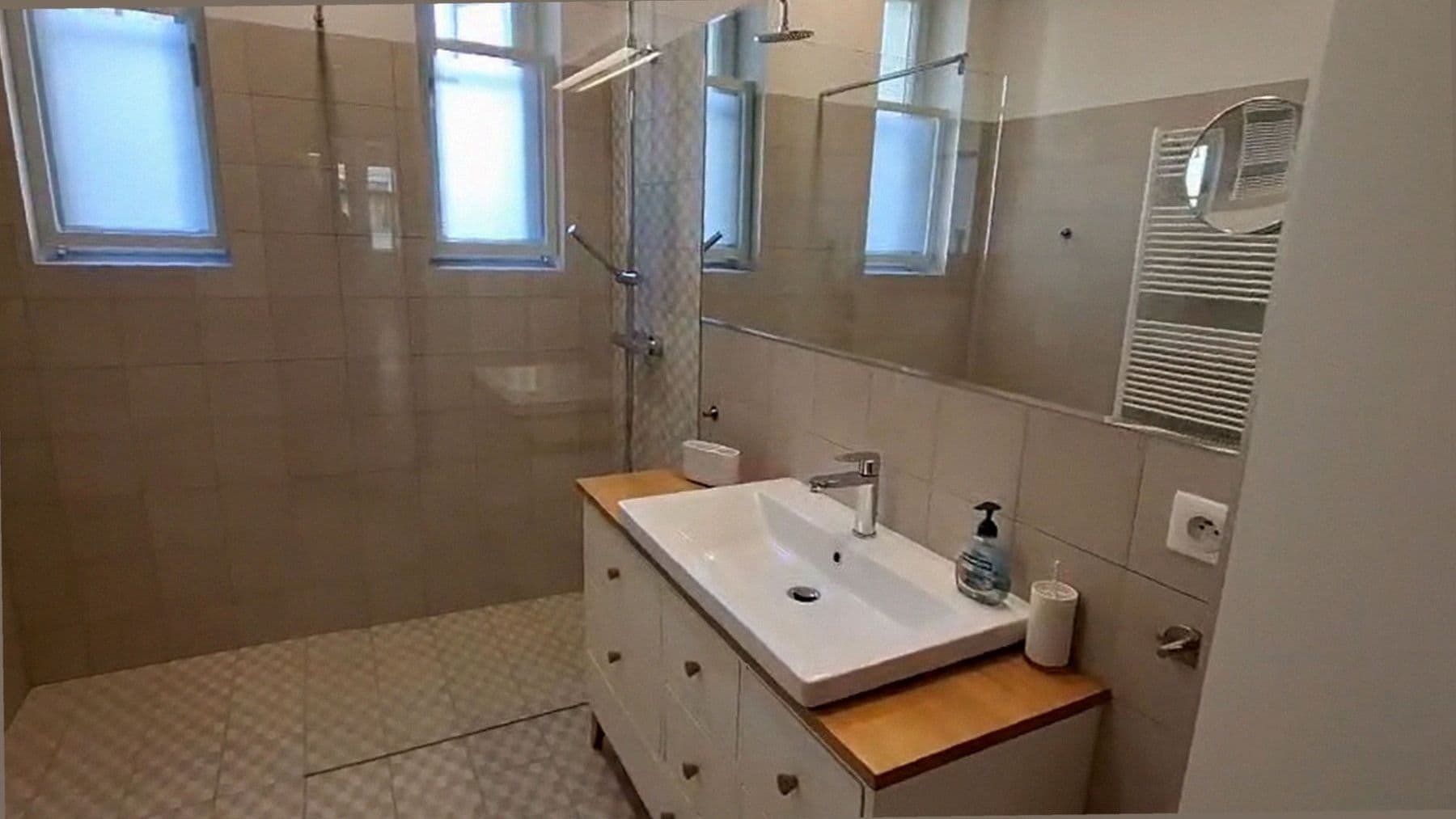 1 bedroom with open-plan kitchen flat to rent, 84 m², Žatecká, Prague, Prague 1 bedroom with open-plan kitchen flat to rent, 84 m², Žatecká, Prague, Prague