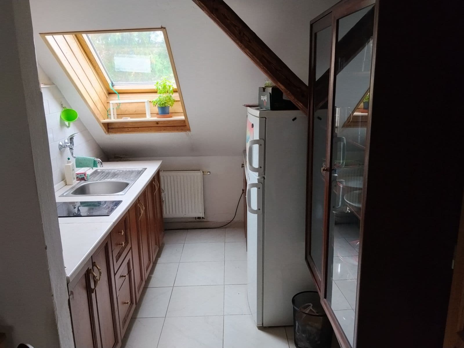 1 bedroom with open-plan kitchen flat to rent, 38 m², Okrouhlická, Prague, Prague 1 bedroom with open-plan kitchen flat to rent, 38 m², Okrouhlická, Prague, Prague