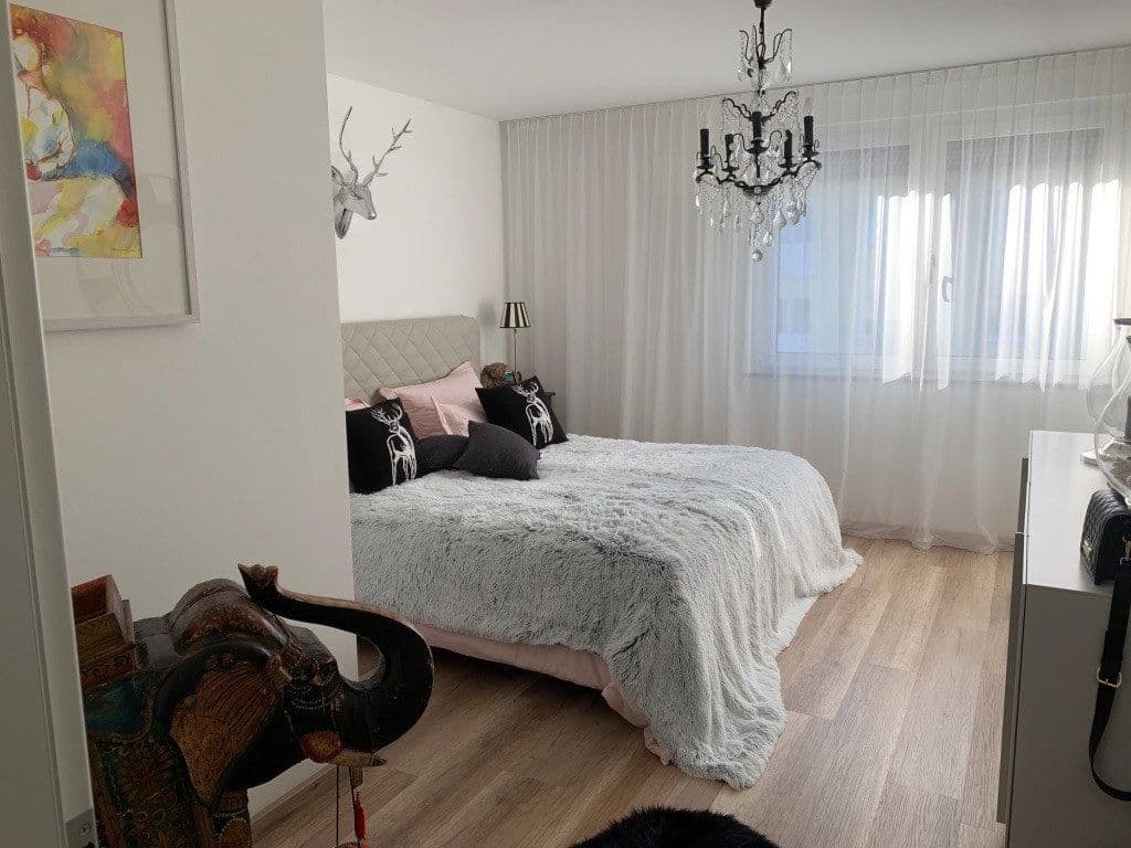 3 bedroom with open-plan kitchen flat to rent, 157 m², Ulm, Baden-Württemberg 3 bedroom with open-plan kitchen flat to rent, 157 m², Ulm, Baden-Württemberg