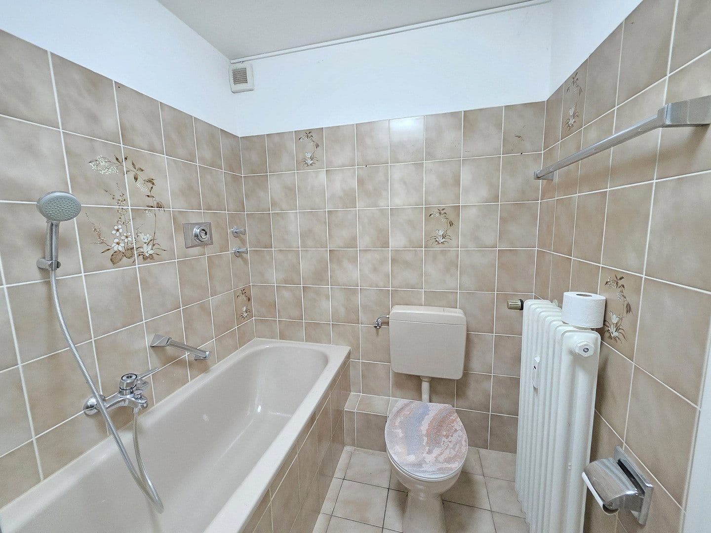 1 bedroom with open-plan kitchen flat to rent, 64 m², Am Homberg 9, Hattingen, North Rhine-Westphalia 1 bedroom with open-plan kitchen flat to rent, 64 m², Am Homberg 9, Hattingen, North Rhine-Westphalia