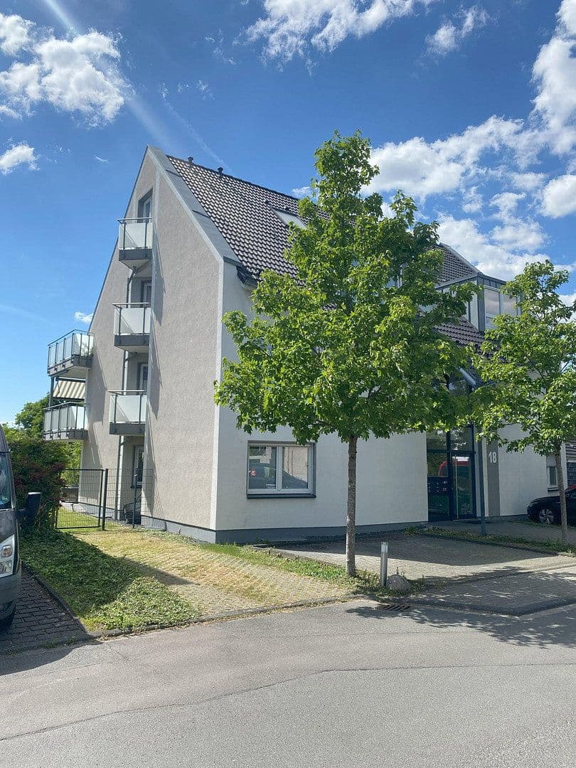 2 bedroom flat to rent, 80 m², Gillicher Straße 18, Solingen, North Rhine-Westphalia 2 bedroom flat to rent, 80 m², Gillicher Straße 18, Solingen, North Rhine-Westphalia