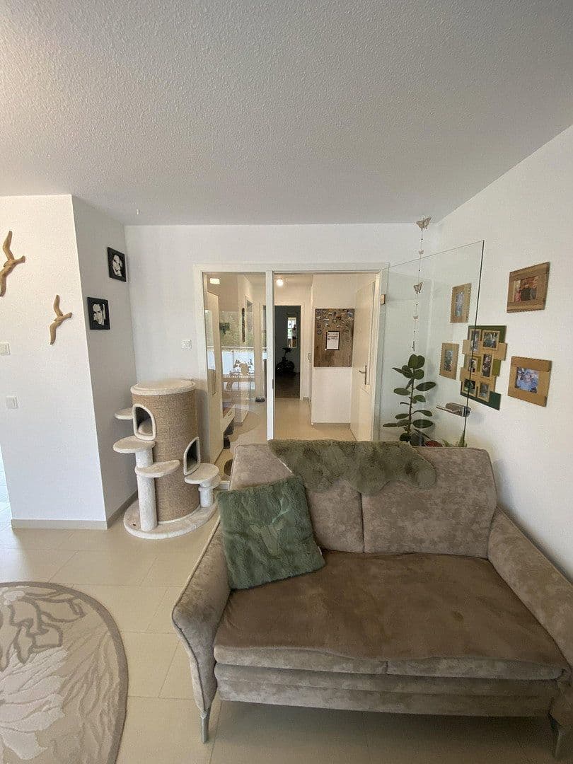 2 bedroom flat to rent, 80 m², Gillicher Straße 18, Solingen, North Rhine-Westphalia 2 bedroom flat to rent, 80 m², Gillicher Straße 18, Solingen, North Rhine-Westphalia