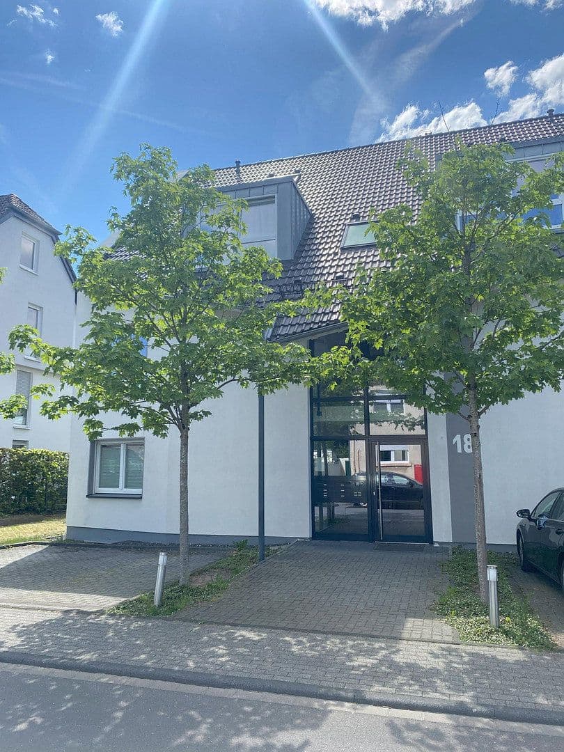 2 bedroom flat to rent, 80 m², Gillicher Straße 18, Solingen, North Rhine-Westphalia 2 bedroom flat to rent, 80 m², Gillicher Straße 18, Solingen, North Rhine-Westphalia