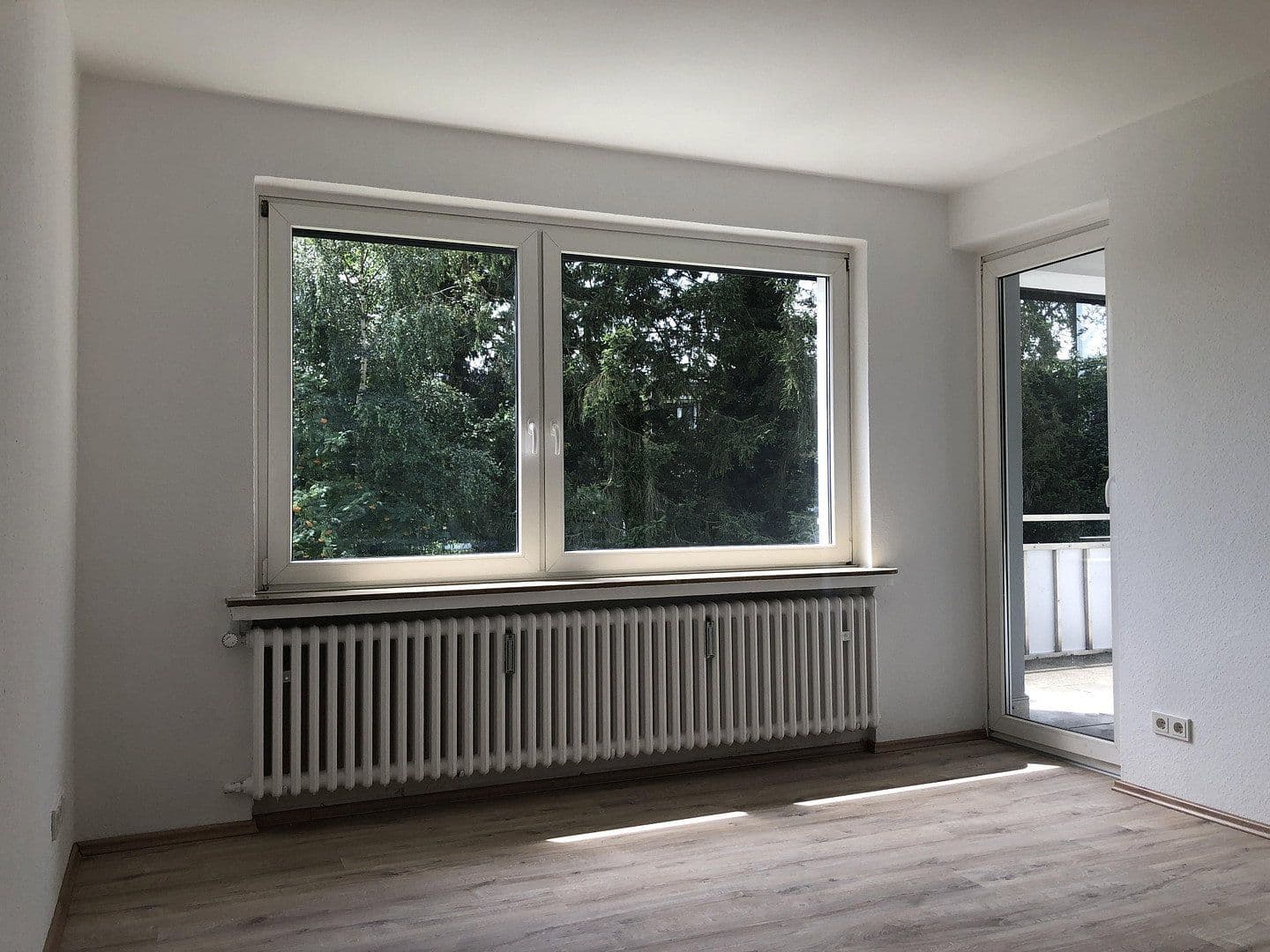 2 bedroom with open-plan kitchen flat to rent, 72 m², Moselstraße 102, Heiligenhaus, North Rhine-Westphalia 2 bedroom with open-plan kitchen flat to rent, 72 m², Moselstraße 102, Heiligenhaus, North Rhine-Westphalia