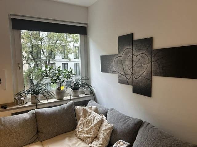 3 bedroom flat to rent, 90 m², Herzogstrasse 79, Düsseldorf, North Rhine-Westphalia 3 bedroom flat to rent, 90 m², Herzogstrasse 79, Düsseldorf, North Rhine-Westphalia