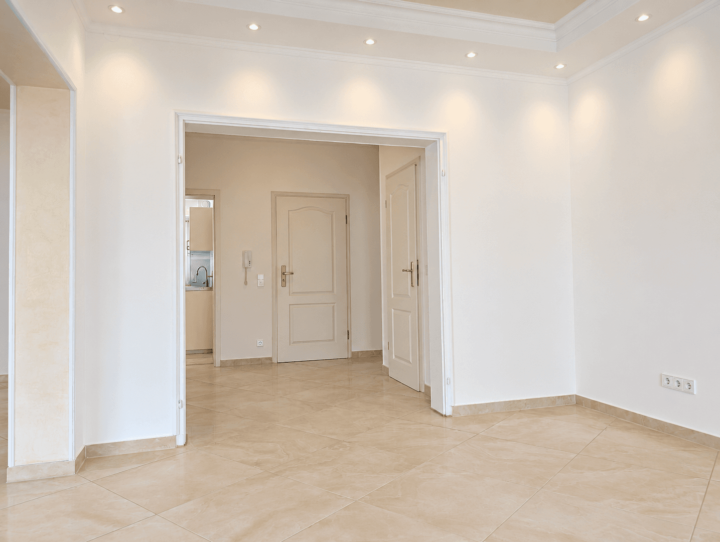 3 bedroom with open-plan kitchen flat to rent, 129 m², Karlsruhe, Baden-Württemberg 3 bedroom with open-plan kitchen flat to rent, 129 m², Karlsruhe, Baden-Württemberg