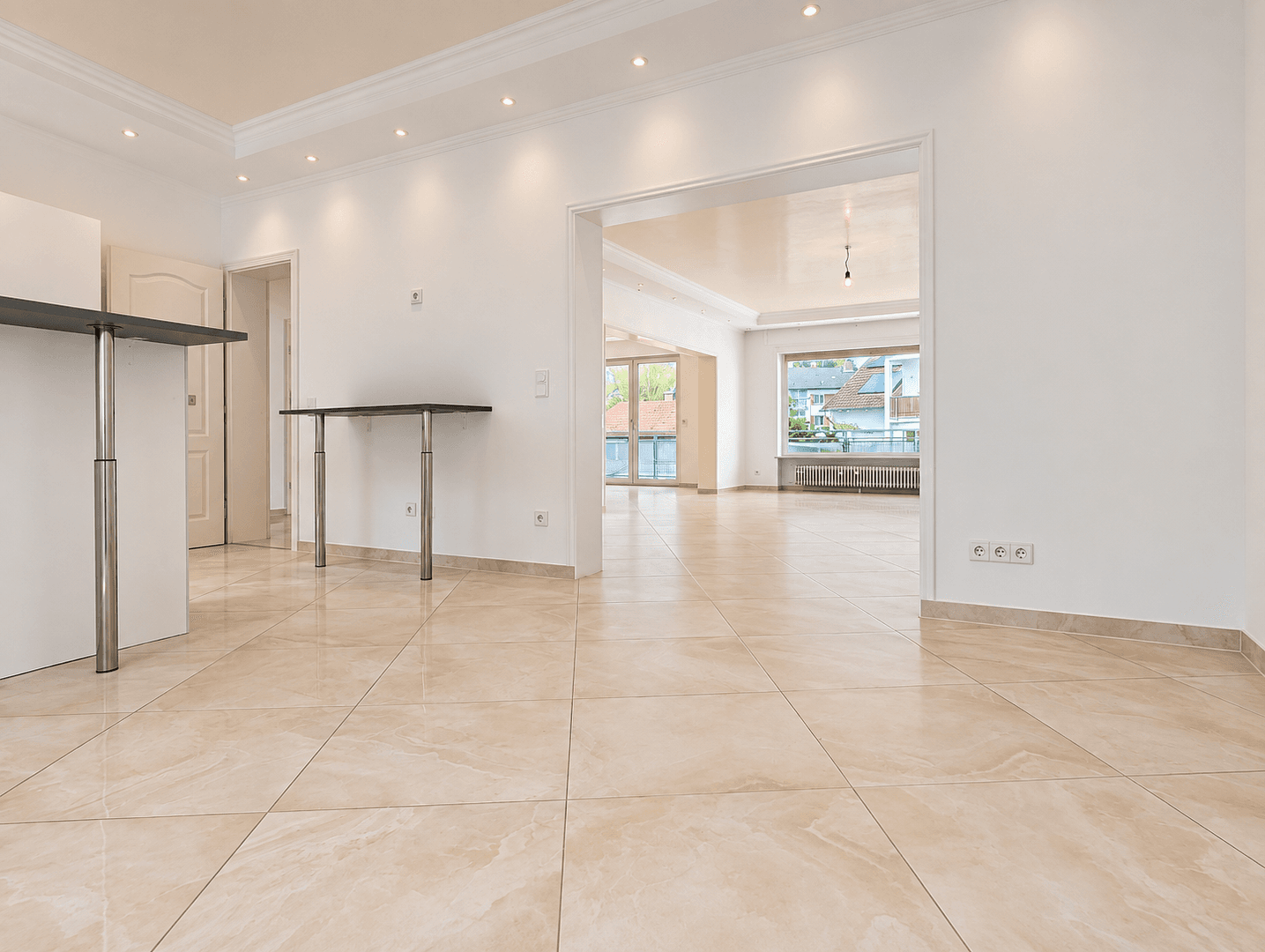3 bedroom with open-plan kitchen flat to rent, 129 m², Karlsruhe, Baden-Württemberg 3 bedroom with open-plan kitchen flat to rent, 129 m², Karlsruhe, Baden-Württemberg