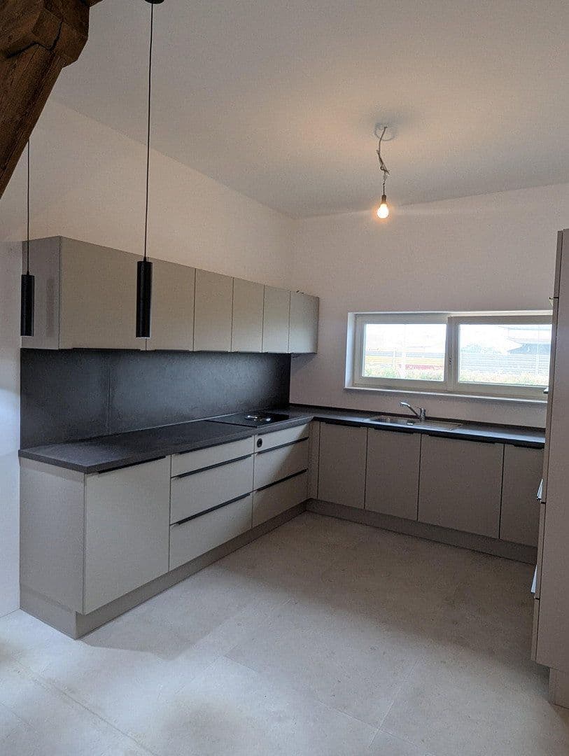 house to rent, 175 m², Bahnhofstrasse 19, Obertraubling, Bavaria house to rent, 175 m², Bahnhofstrasse 19, Obertraubling, Bavaria