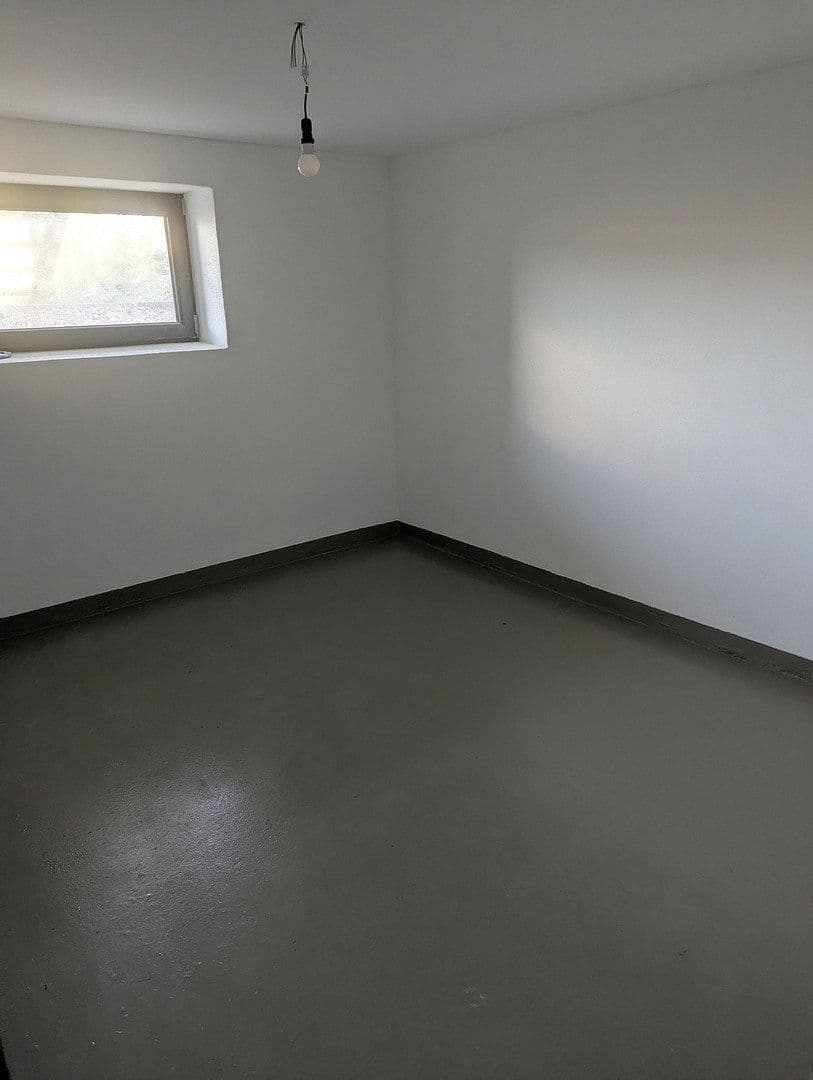 house to rent, 175 m², Bahnhofstrasse 19, Obertraubling, Bavaria house to rent, 175 m², Bahnhofstrasse 19, Obertraubling, Bavaria