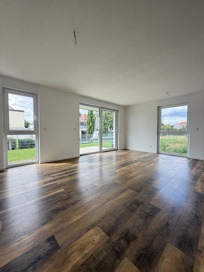 3 bedroom flat for sale, 94 m², Heinrich-Gerster-Straße 3, Karlsdorf-Neuthard, Baden-Württemberg 3 bedroom flat for sale, 94 m², Heinrich-Gerster-Straße 3, Karlsdorf-Neuthard, Baden-Württemberg