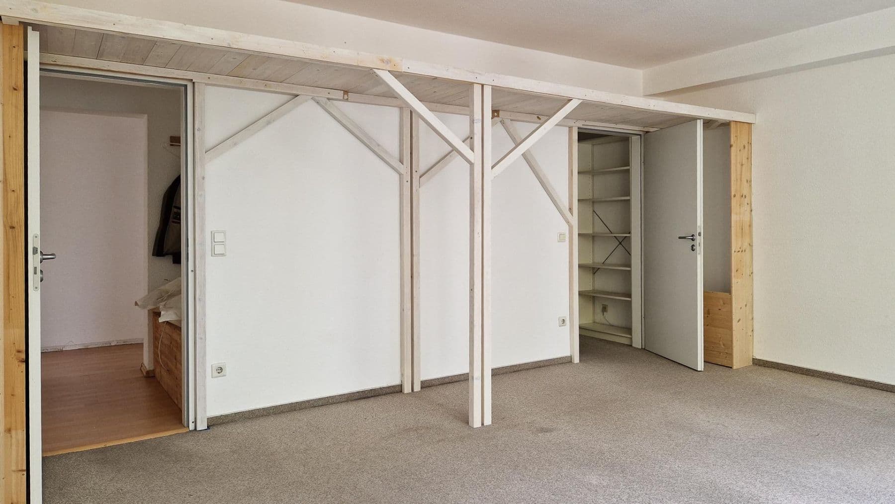 2 bedroom with open-plan kitchen flat for sale, 137 m², Leverkusen, North Rhine-Westphalia 2 bedroom with open-plan kitchen flat for sale, 137 m², Leverkusen, North Rhine-Westphalia