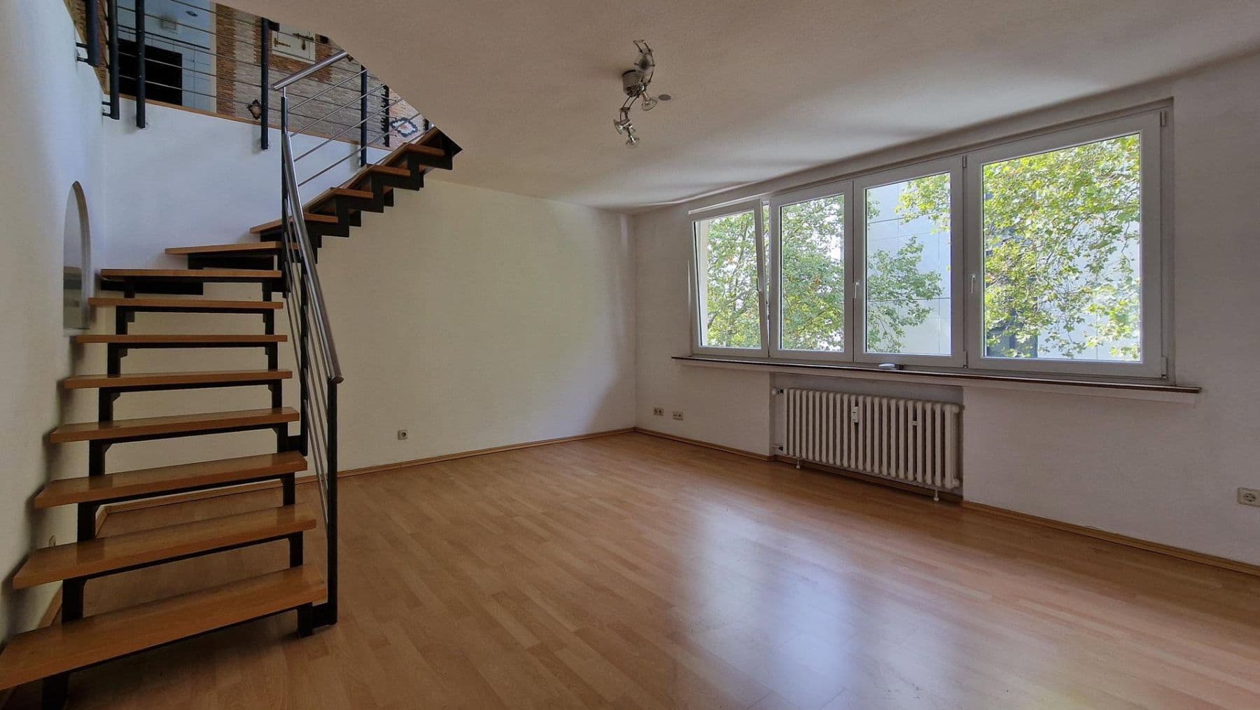 2 bedroom with open-plan kitchen flat for sale, 137 m², Leverkusen, North Rhine-Westphalia 2 bedroom with open-plan kitchen flat for sale, 137 m², Leverkusen, North Rhine-Westphalia