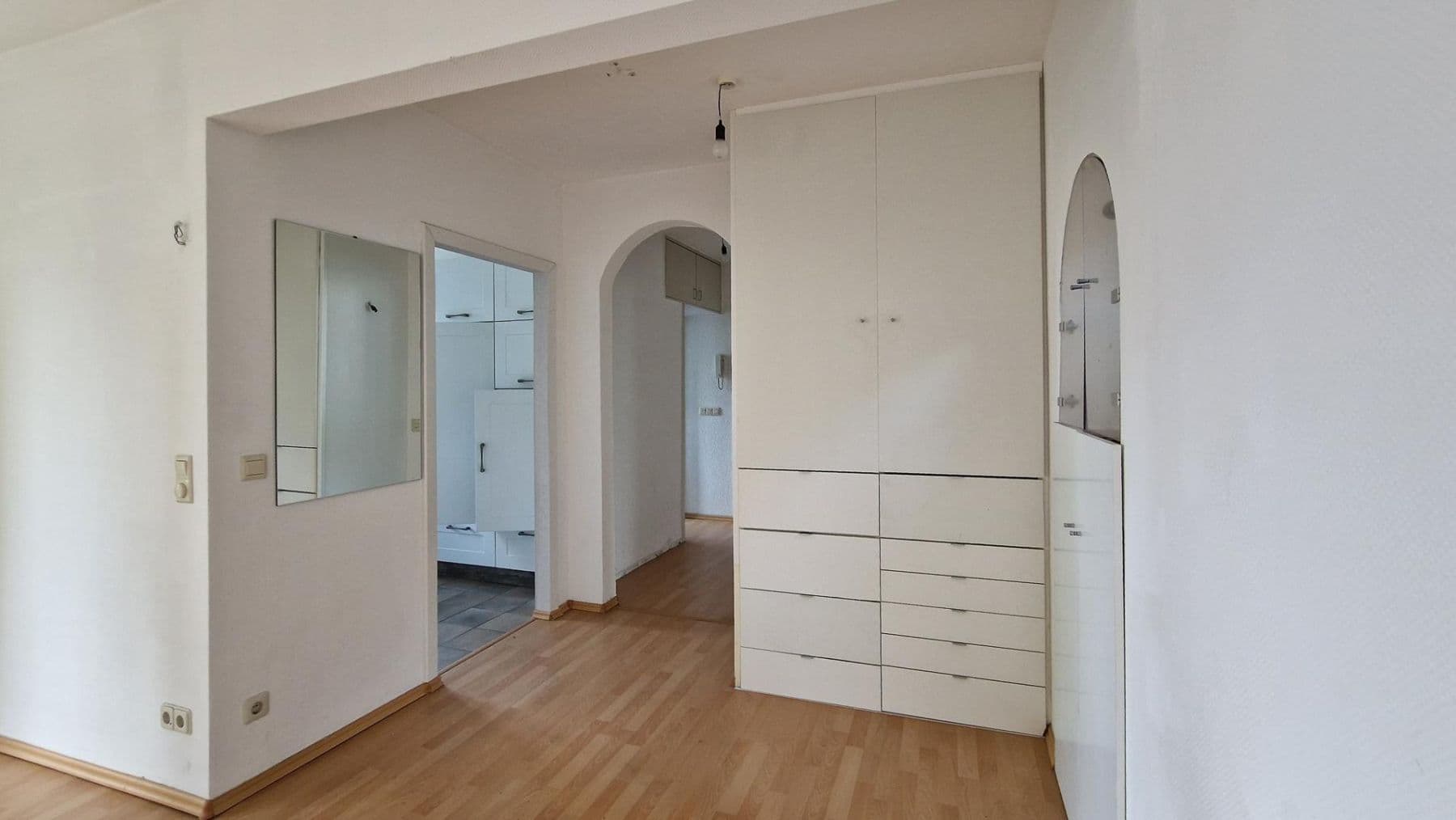2 bedroom with open-plan kitchen flat for sale, 137 m², Leverkusen, North Rhine-Westphalia 2 bedroom with open-plan kitchen flat for sale, 137 m², Leverkusen, North Rhine-Westphalia
