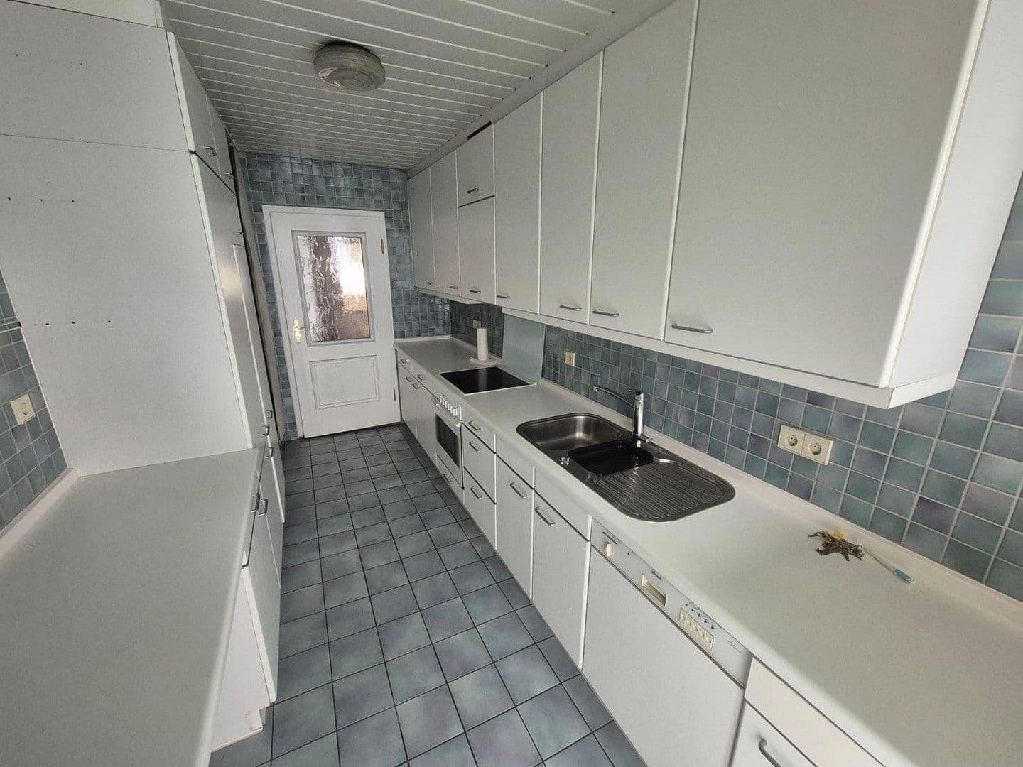 4 bedroom flat to rent, 98 m², Stuttgart, Baden-Württemberg 4 bedroom flat to rent, 98 m², Stuttgart, Baden-Württemberg