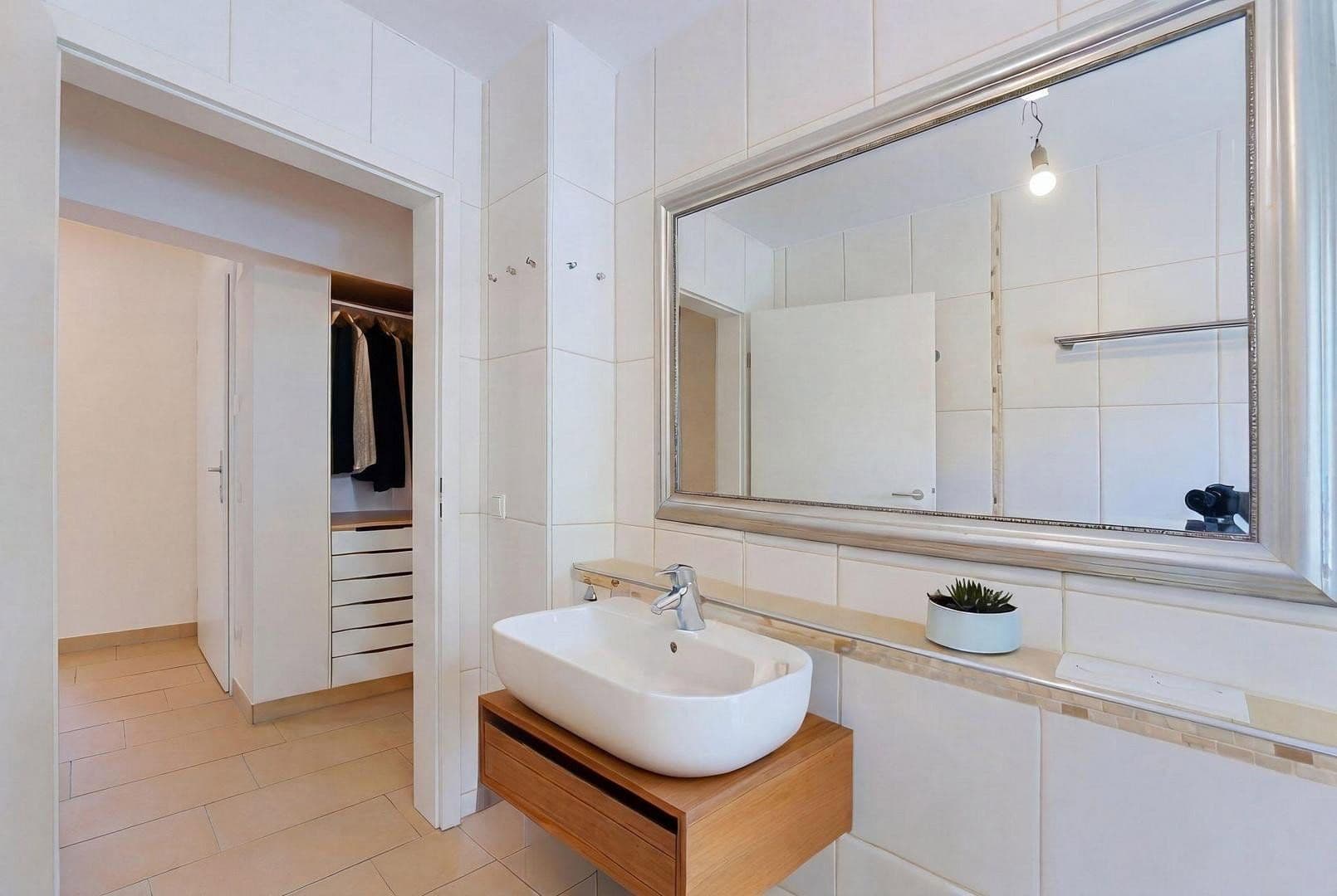 3 bedroom with open-plan kitchen flat for sale, 112 m², Schobertweg 38, Erlangen, Bavaria 3 bedroom with open-plan kitchen flat for sale, 112 m², Schobertweg 38, Erlangen, Bavaria