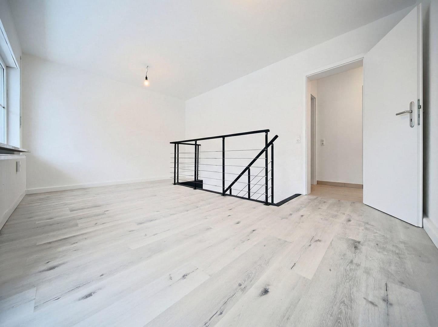 3 bedroom with open-plan kitchen flat for sale, 112 m², Schobertweg 38, Erlangen, Bavaria 3 bedroom with open-plan kitchen flat for sale, 112 m², Schobertweg 38, Erlangen, Bavaria