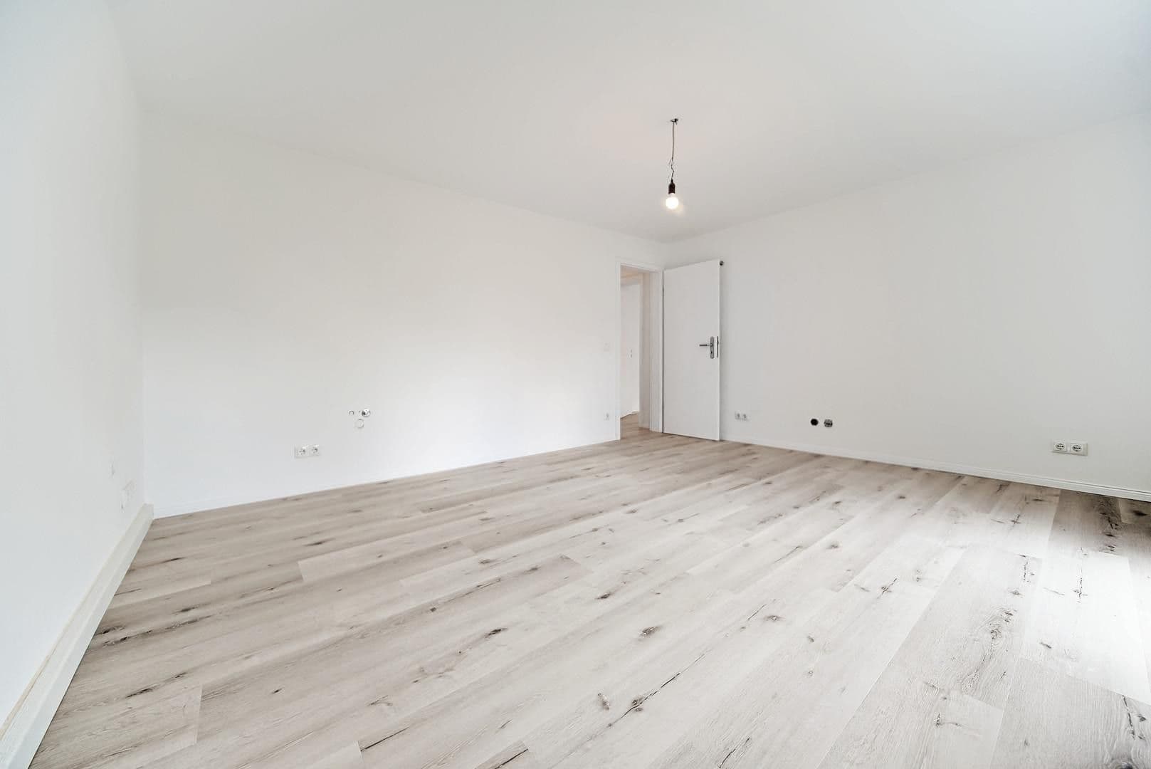 3 bedroom with open-plan kitchen flat for sale, 112 m², Schobertweg 38, Erlangen, Bavaria 3 bedroom with open-plan kitchen flat for sale, 112 m², Schobertweg 38, Erlangen, Bavaria