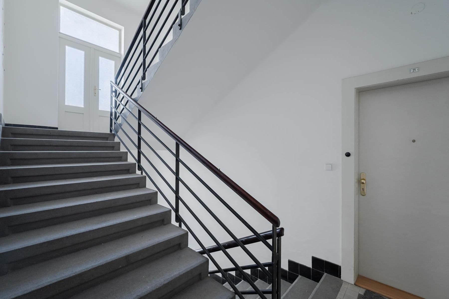 1 bedroom with open-plan kitchen flat to rent, 43 m², Myslbekova, Prague, Prague 1 bedroom with open-plan kitchen flat to rent, 43 m², Myslbekova, Prague, Prague