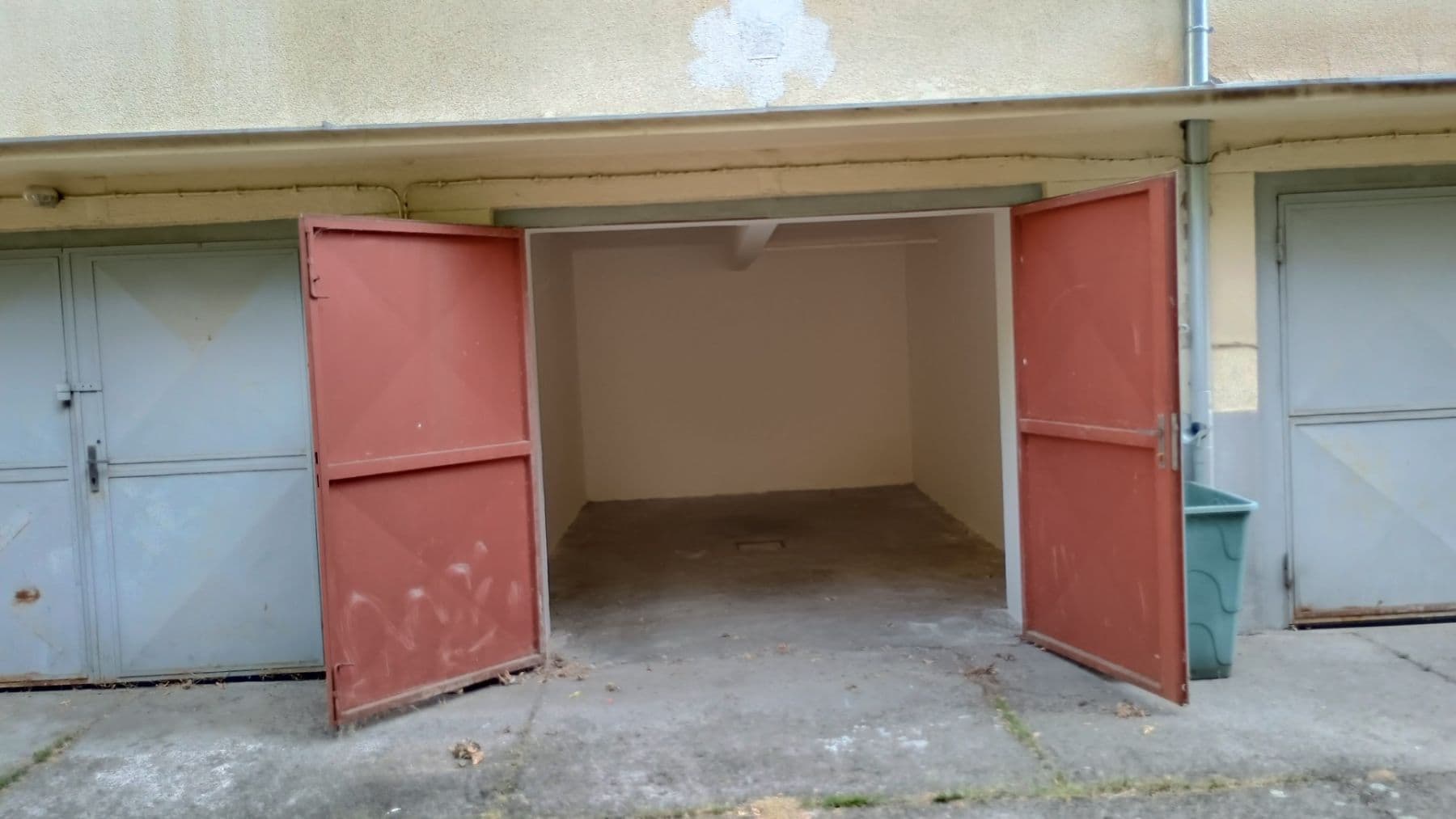 garage to rent, 20 m², Prague, Prague garage to rent, 20 m², Prague, Prague