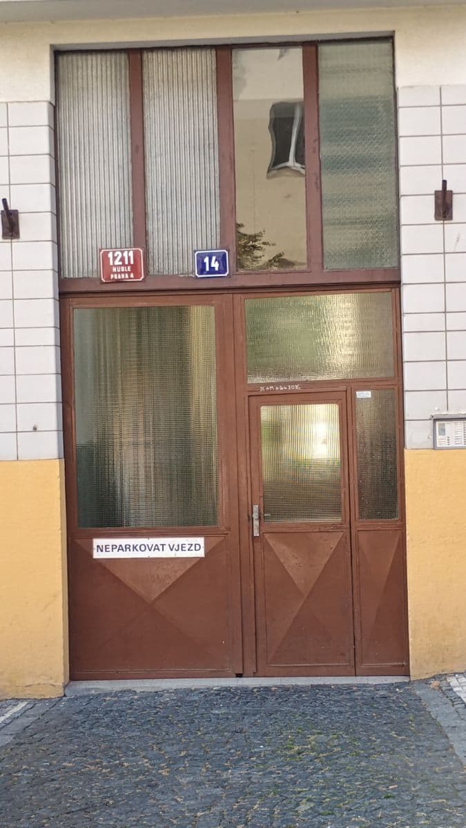 garage to rent, 20 m², Prague, Prague garage to rent, 20 m², Prague, Prague